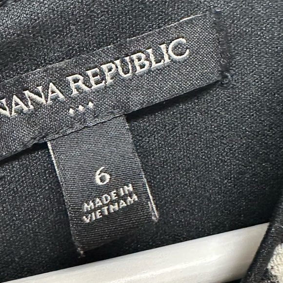 Banana Republic Sz 6 Women’s Black and White Geometric Dress Fit and Flare - Picture 4 of 7